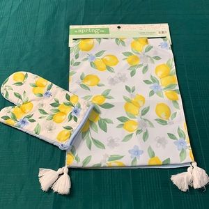 The Spring Shop Lemons  Table Runner and Oven Mit New 13” X 72”